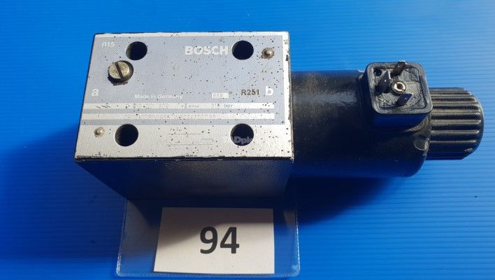 Zawór Bosch 0 810 001 909 (94) 