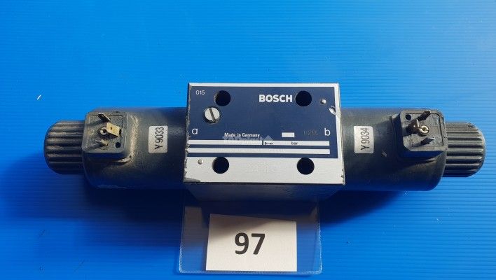 Zawór Bosch 0 810 001 715 (97) 