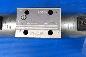 Zawór Bosch 0 810 001 944 (871)(33) 