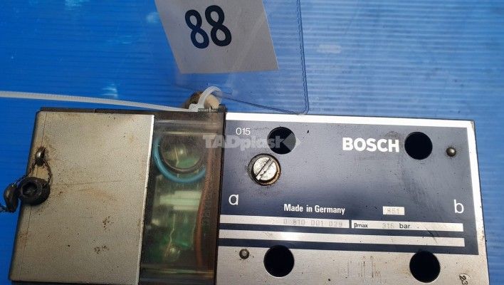 Zawór Bosch 0 810 001 029 (88) 